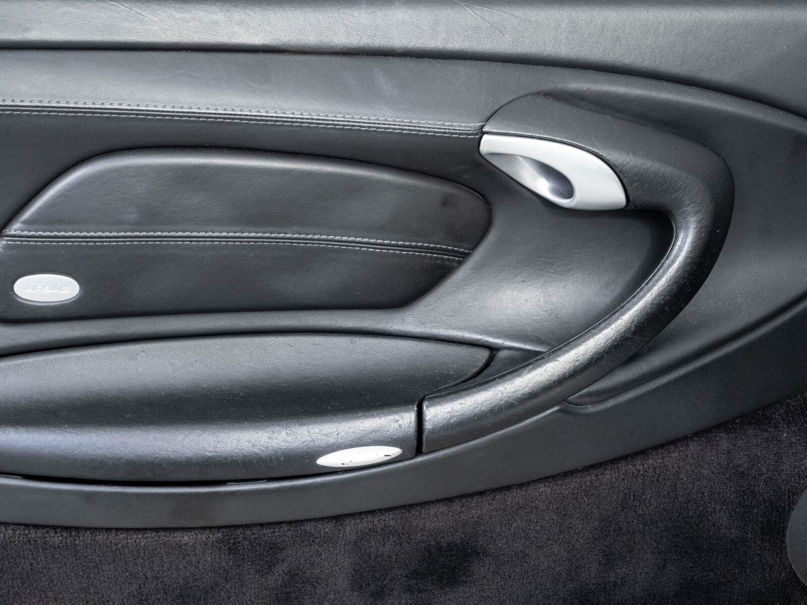 Used 2004 Porsche 911 Carrera 4S AWD/4WD image 6