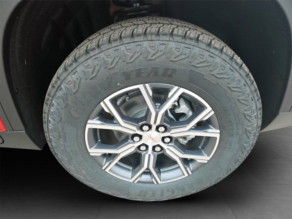 New 2026 GMC Acadia AT4 image 36