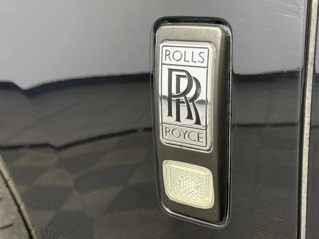 Used 2020 Rolls-Royce Cullinan AWD/4WD image 18