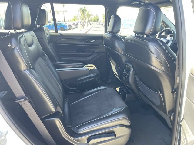 Used 2023 Jeep Grand Cherokee L Laredo AWD/4WD image 26