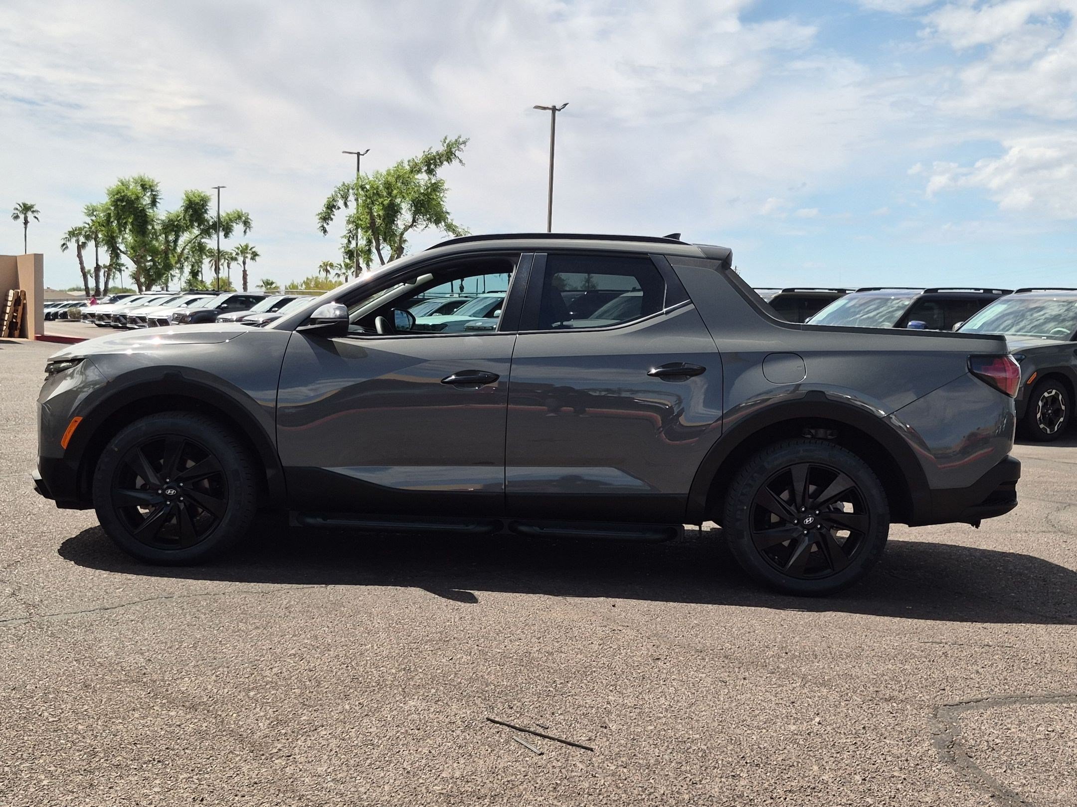 Used 2023 Hyundai Santa Cruz Night AWD/4WD image 9