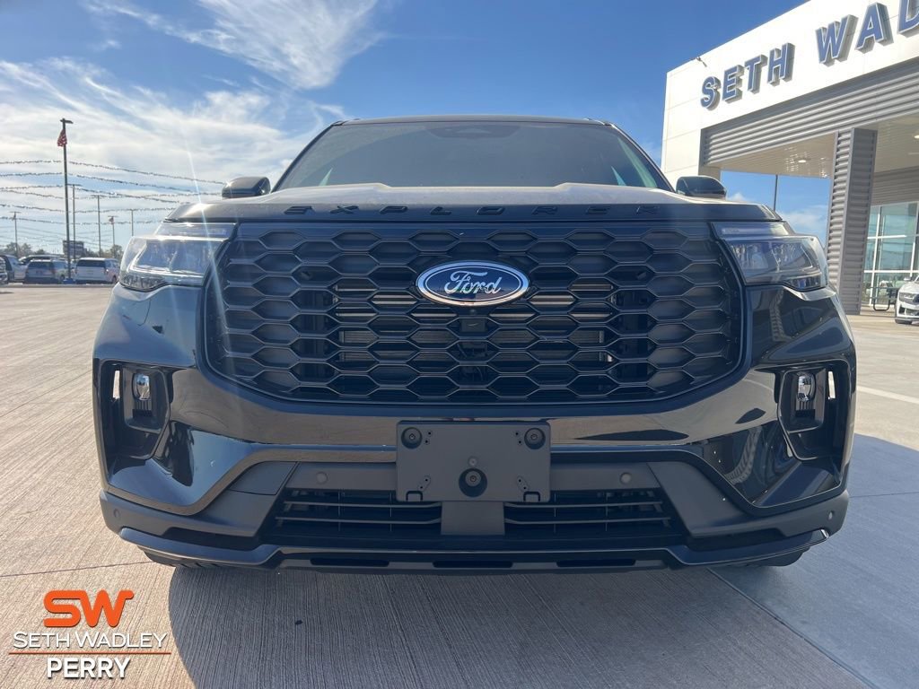 New 2026 Ford Explorer ST-Line w/ ST-Line Street Pack image 10