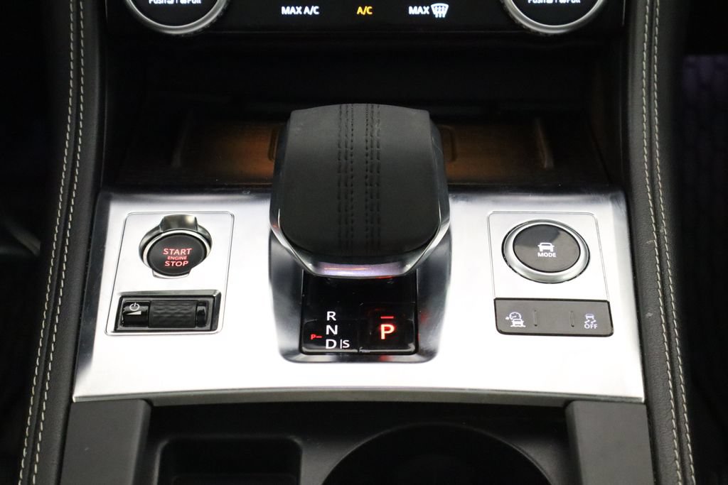 Used 2025 Jaguar F-PACE R-Dynamic S AWD/4WD image 28