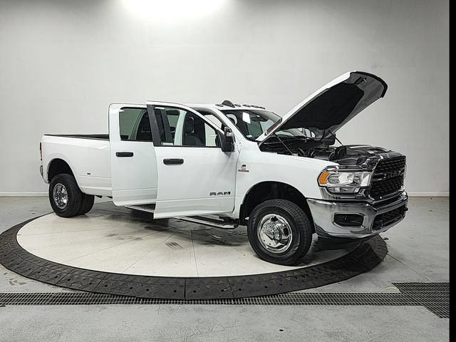 Used 2024 RAM 3500 Big Horn AWD/4WD image 9