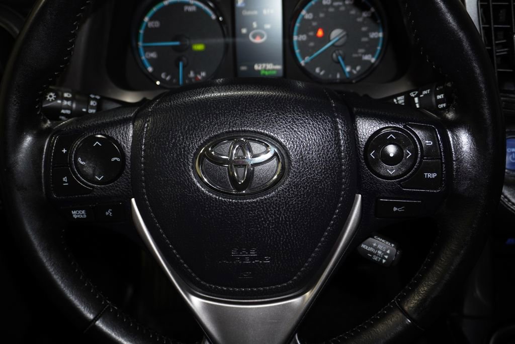 Used 2017 Toyota RAV4 Limited w/ Advanced Technology Package AWD/4WD image 18