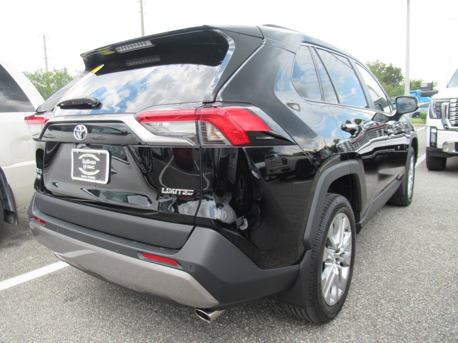 Used 2025 Toyota RAV4 Limited w/ Weather Package FWD image 7