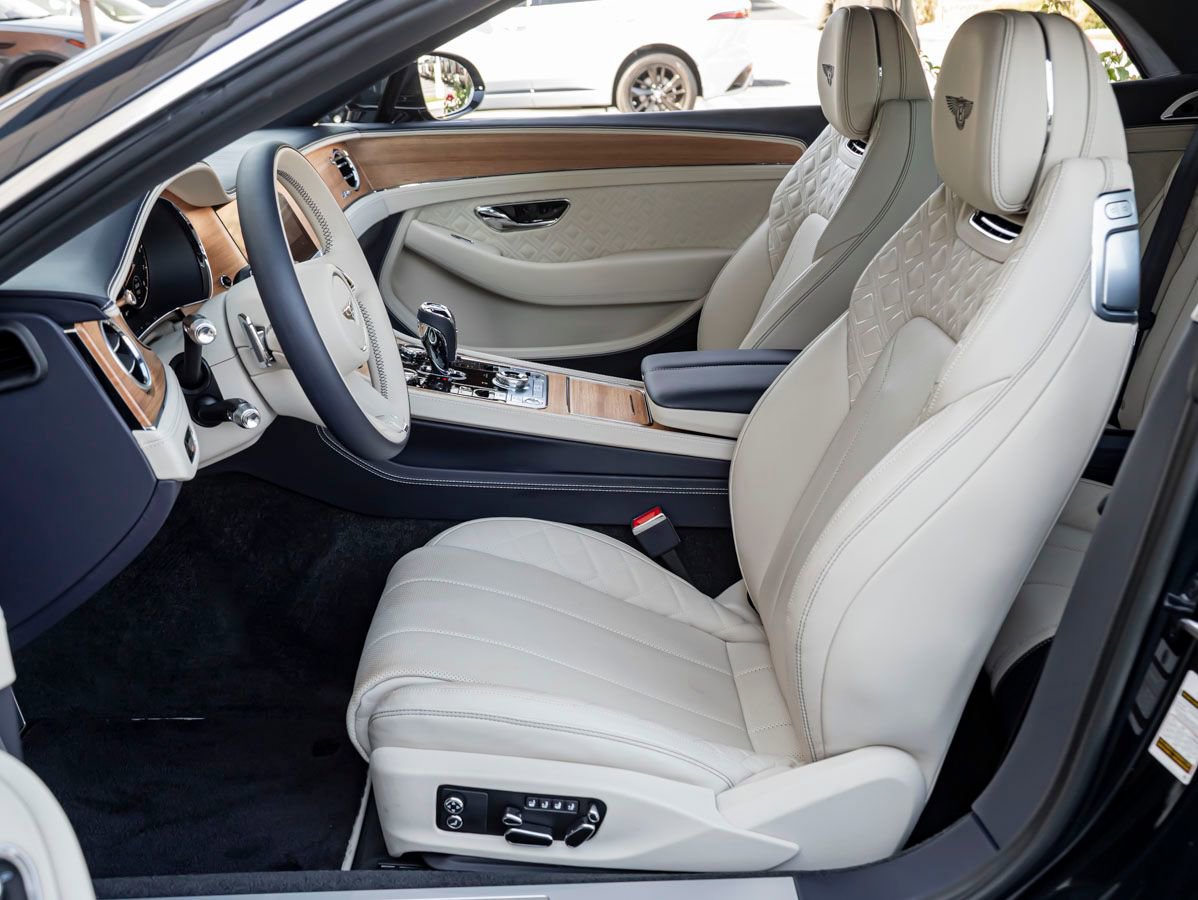 Used 2023 Bentley Continental GT Azure AWD/4WD image 19