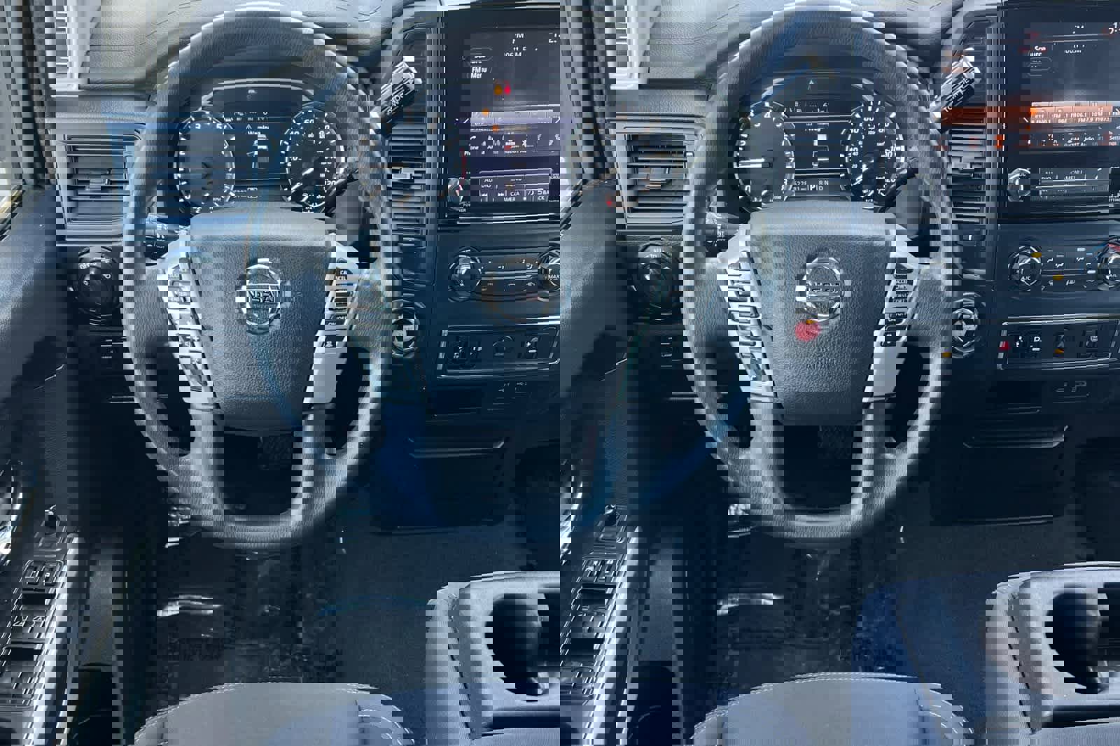 Certified 2022 Nissan Titan SV w/ Accessory Utility Package image 15