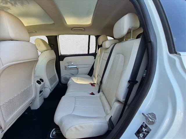 Used 2022 Mercedes-Benz GLB 250 image 22