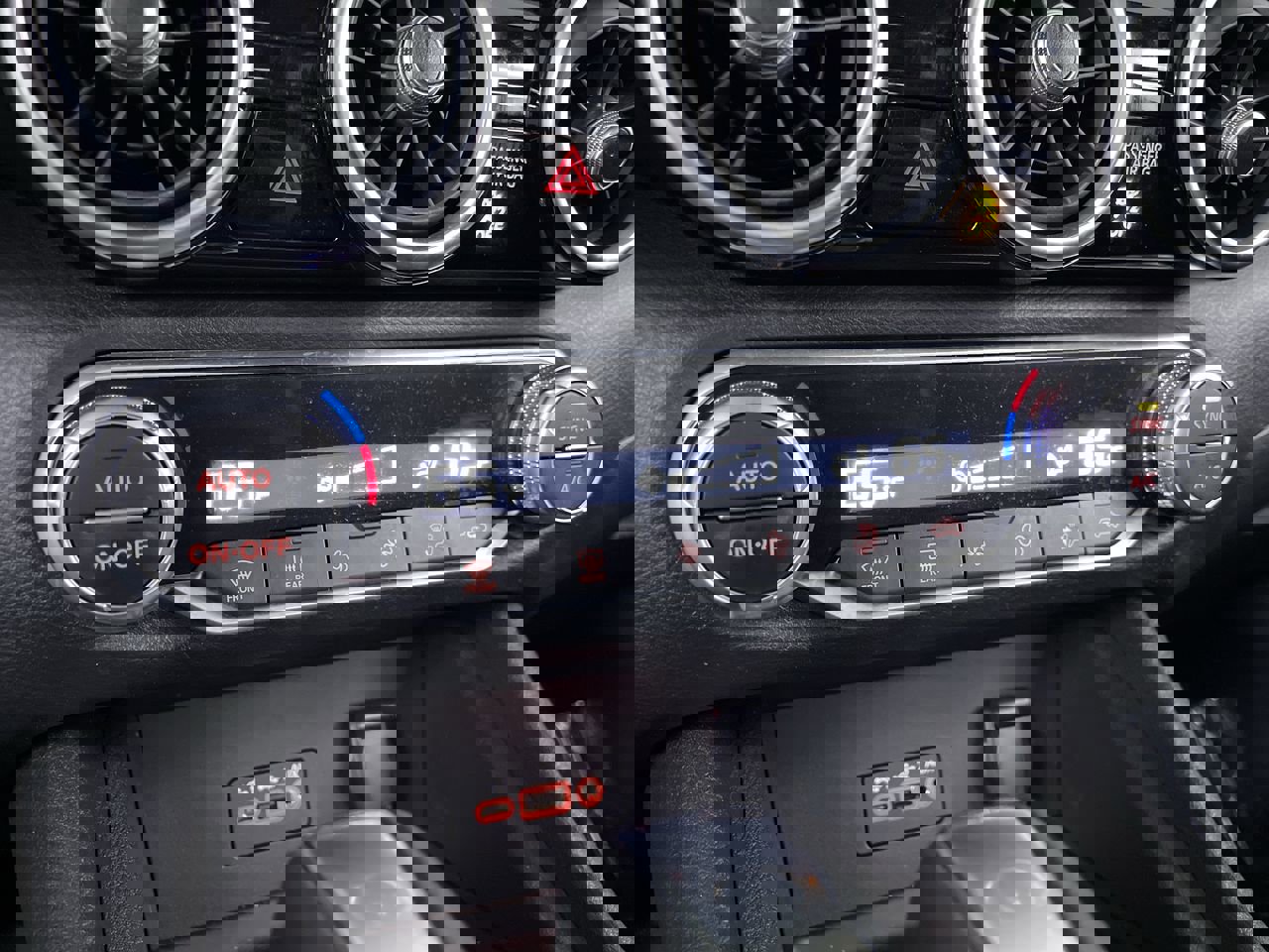 Used 2020 Nissan Sentra SV w/ Trunk Package image 16