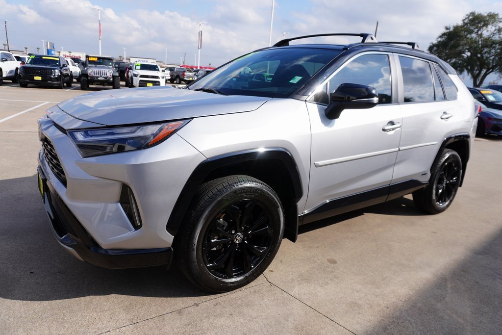 Used 2025 Toyota RAV4 XSE image 3