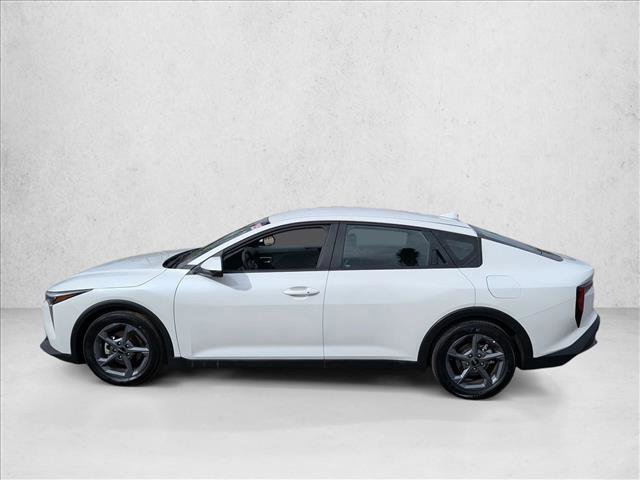 Used 2025 Kia K4 LXS image 8