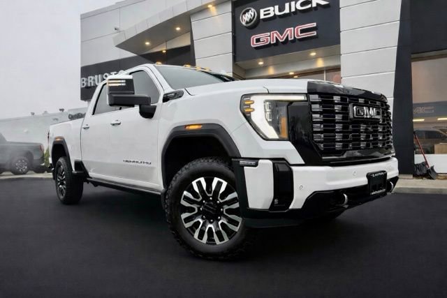 Used 2025 GMC Sierra 2500 Denali Ultimate image 3