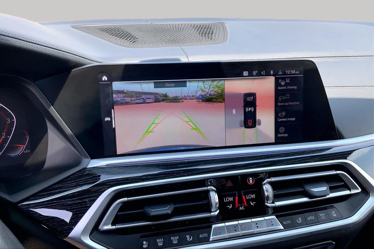 Used 2020 BMW X7 xDrive40i w/ M Sport Package AWD/4WD image 25