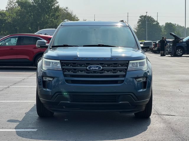 Used 2018 Ford Explorer XLT w/ Equipment Group 202A AWD/4WD image 43