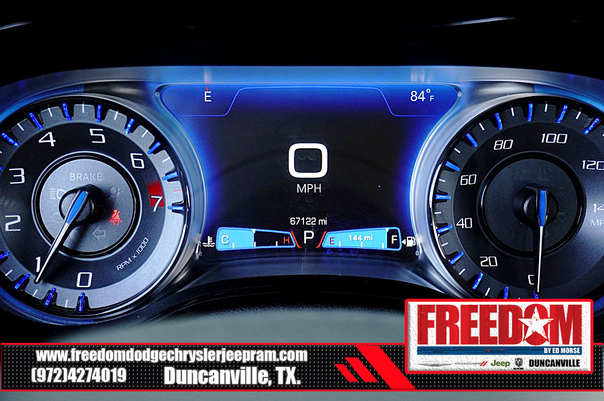 Used 2023 Chrysler 300 S RWD image 31
