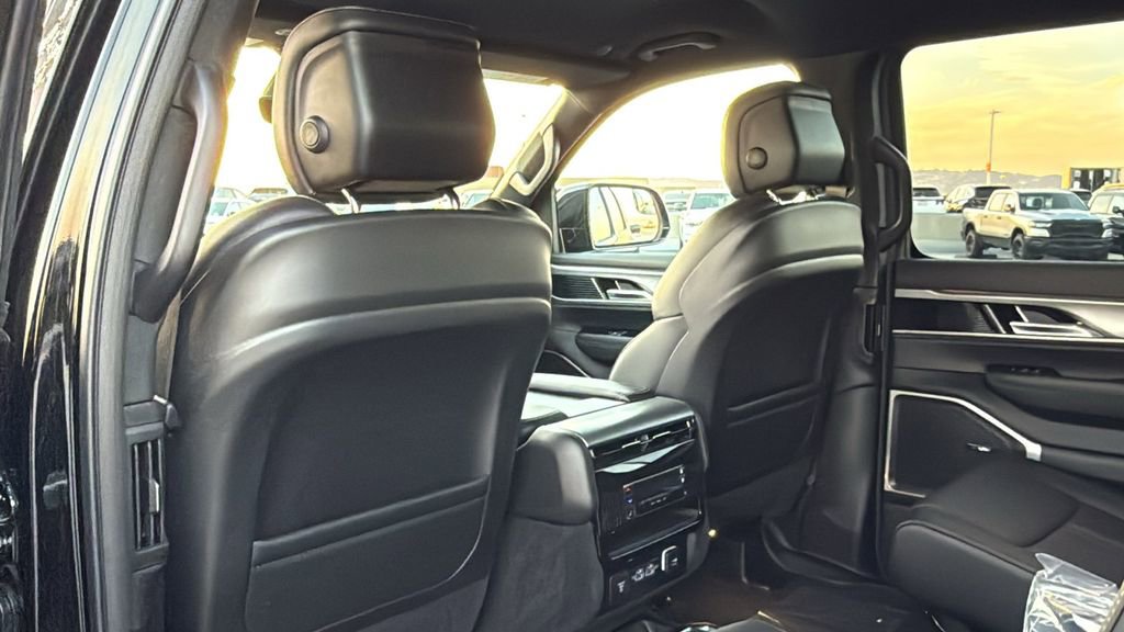 New 2026 Jeep Grand Wagoneer Limited image 14