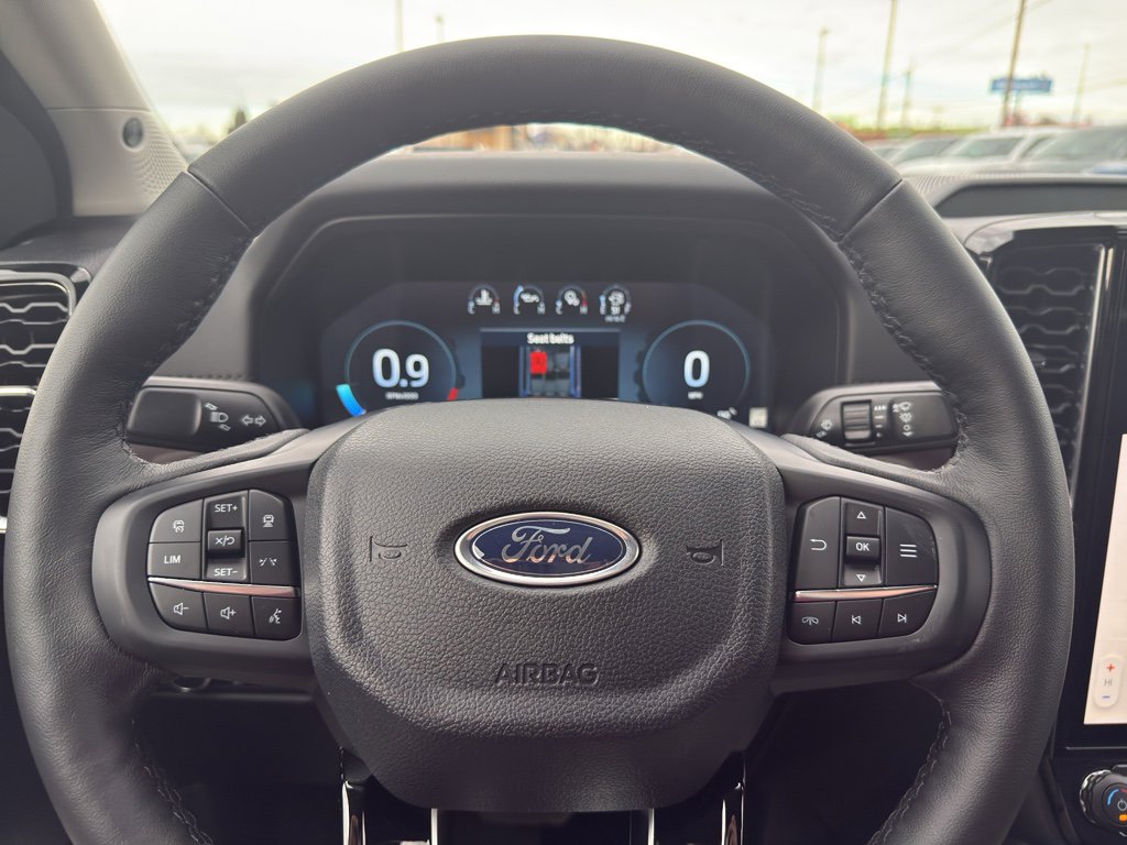 New 2025 Ford Ranger Lariat w/ Black Appearance Package image 15