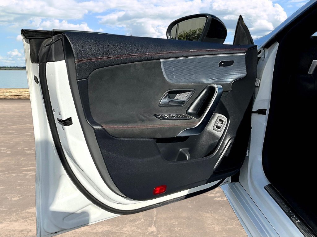 Used 2022 Mercedes-Benz CLA 250 image 20