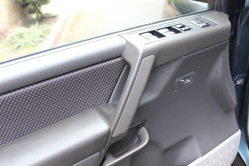Used 2004 Nissan Armada SE w/ (BOS) Bose Pkg AWD/4WD image 11