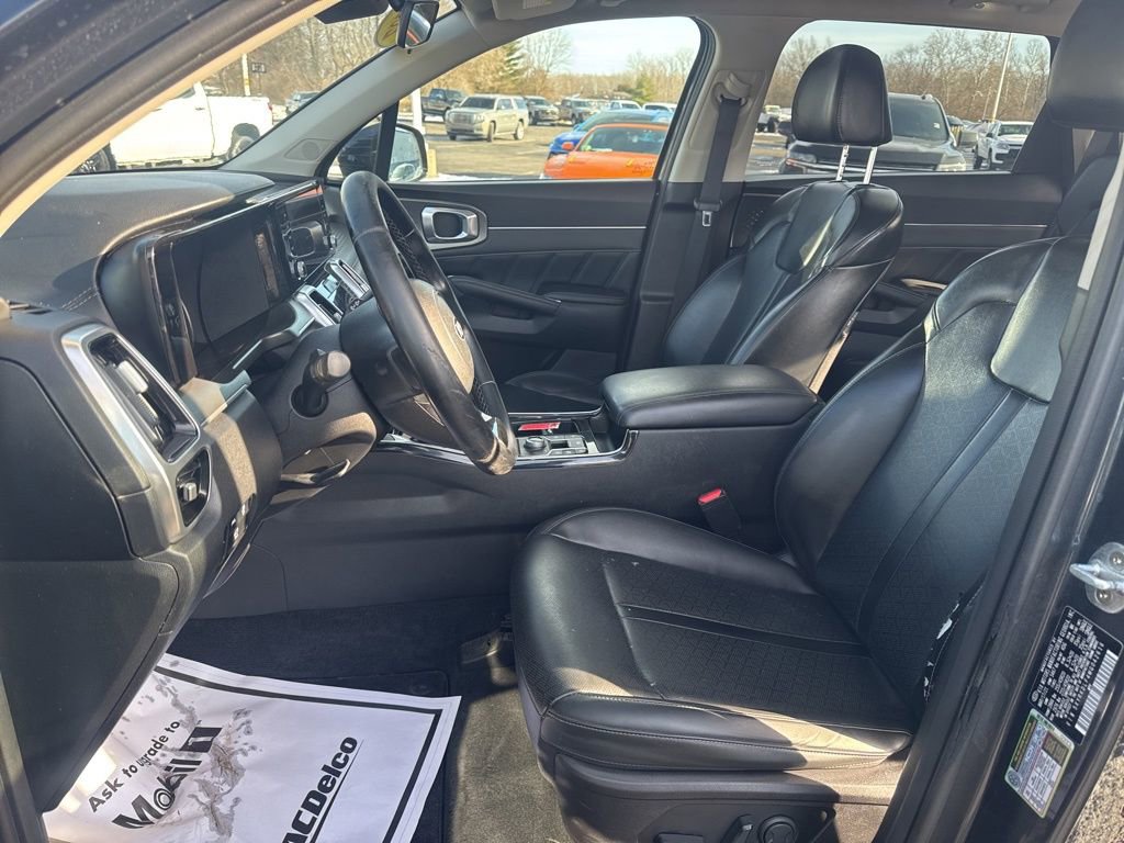 Used 2021 Kia Sorento SX image 16