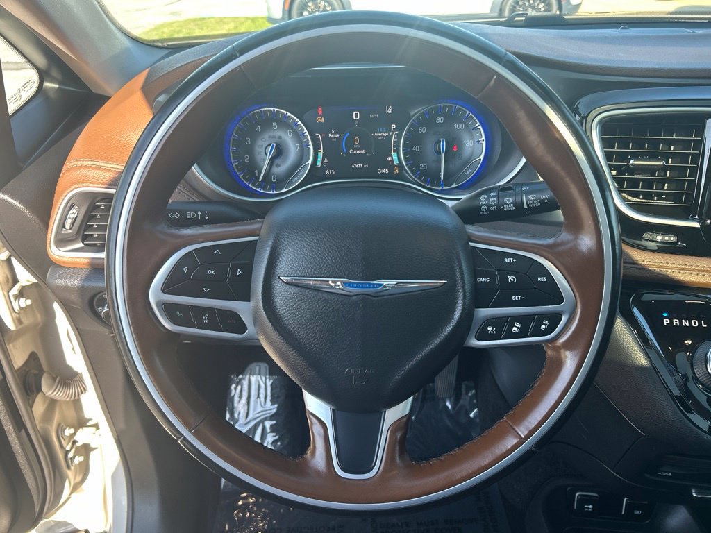 Used 2019 Chrysler Pacifica Limited w/ Advanced Safetytec Group FWD image 32