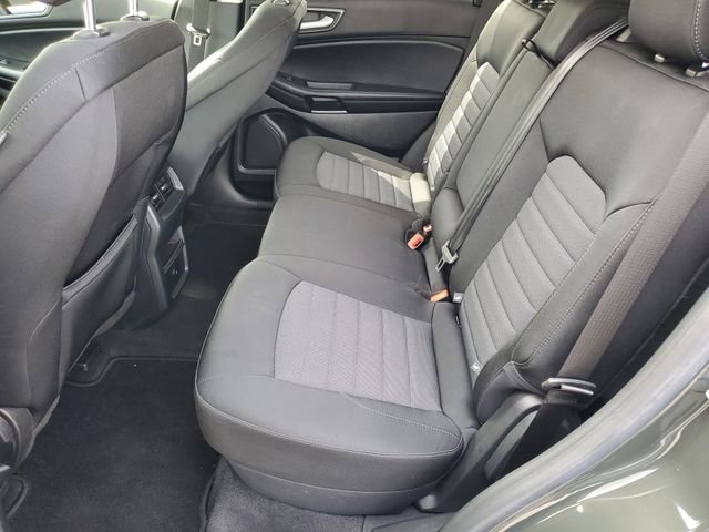 Used 2023 Ford Edge SE image 11