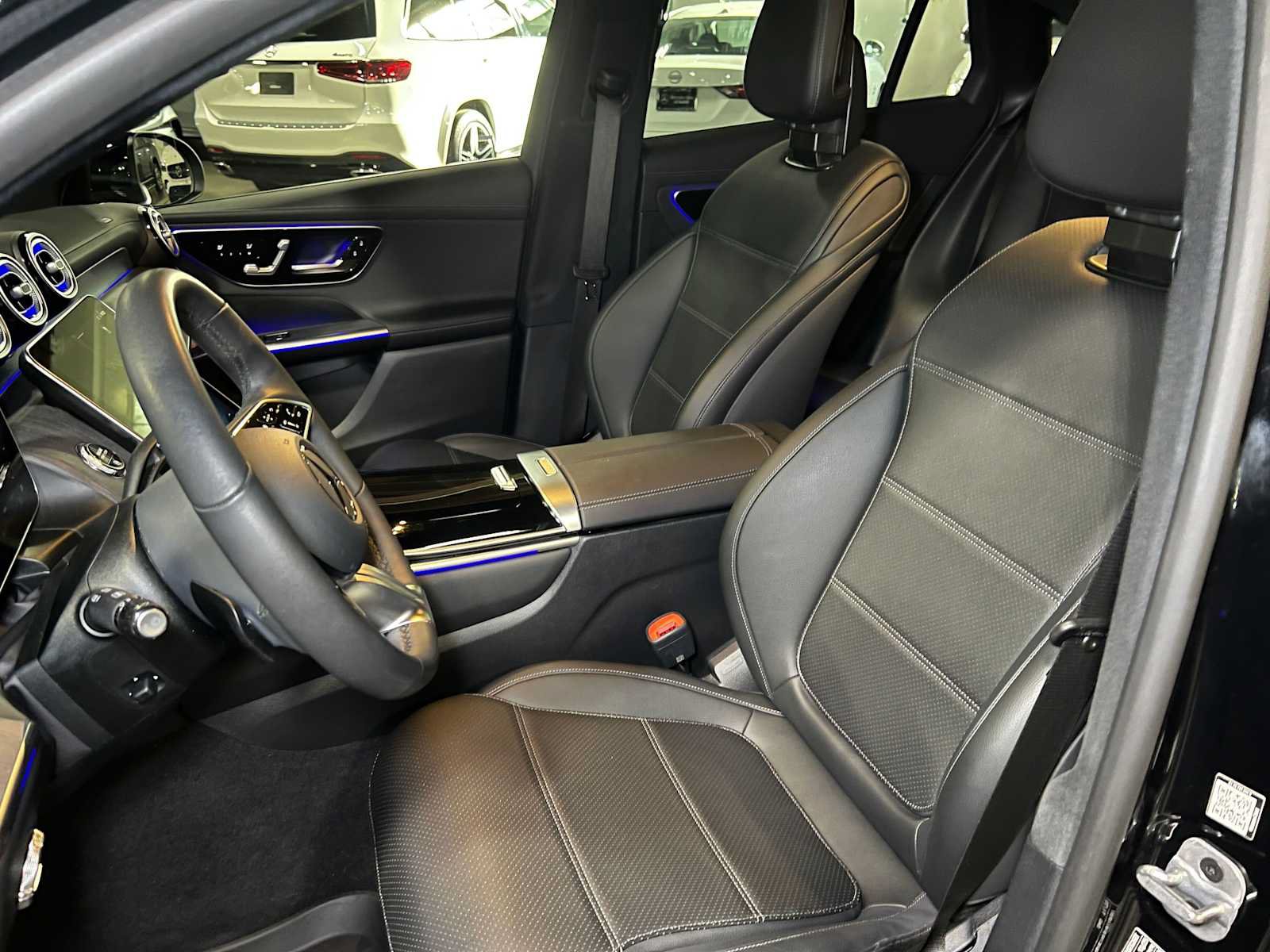 Used 2026 Mercedes-Benz GLC 300 4MATIC image 26