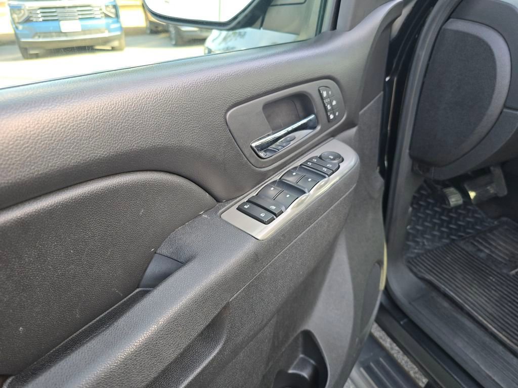 Used 2013 Chevrolet Silverado 1500 LTZ image 11
