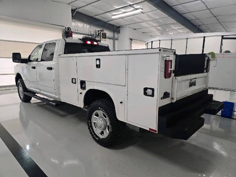 Used 2024 RAM 2500 Tradesman AWD/4WD image 6