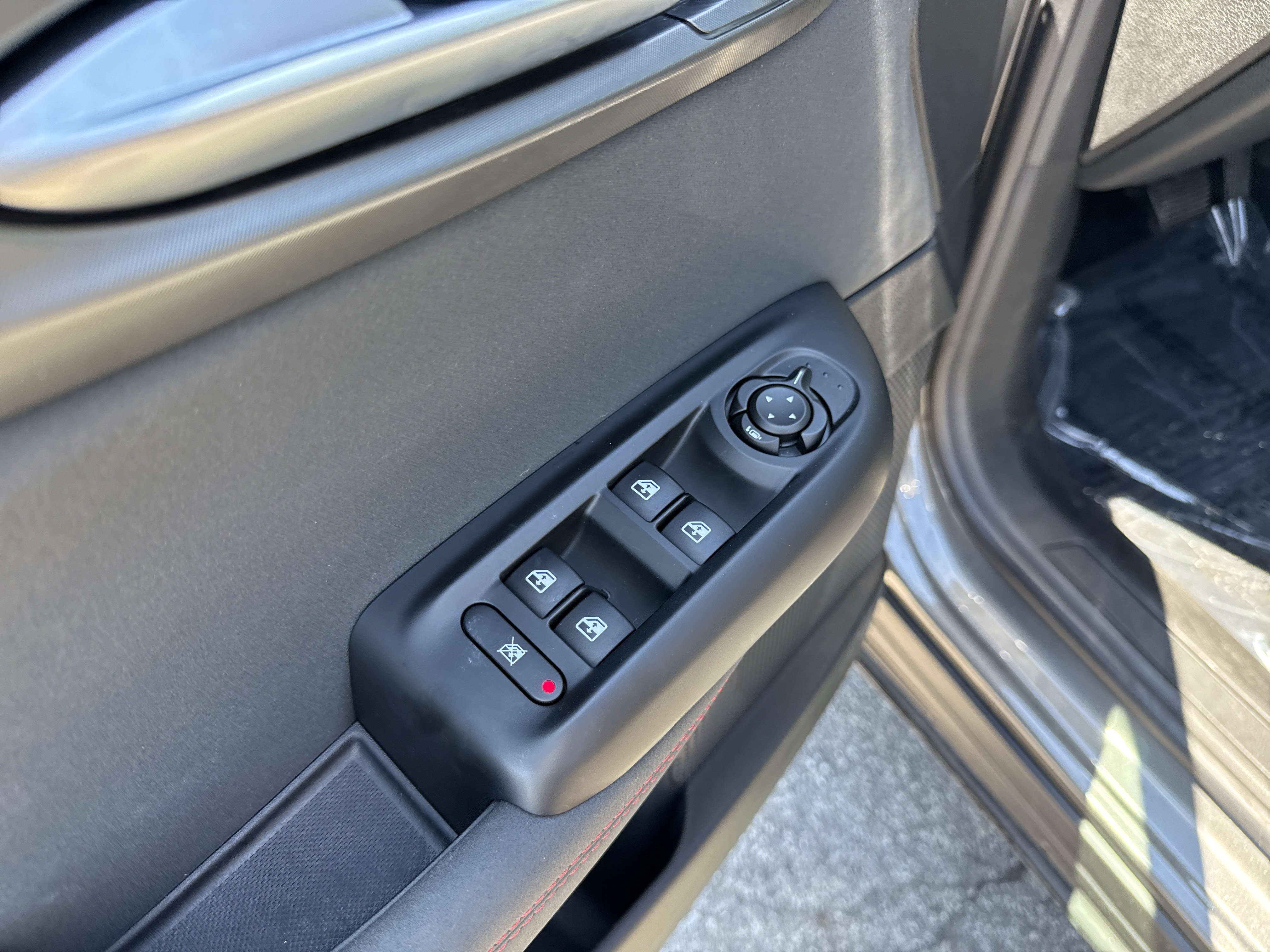 Used 2025 Dodge Hornet GT w/ GT Blacktop Package AWD/4WD image 14