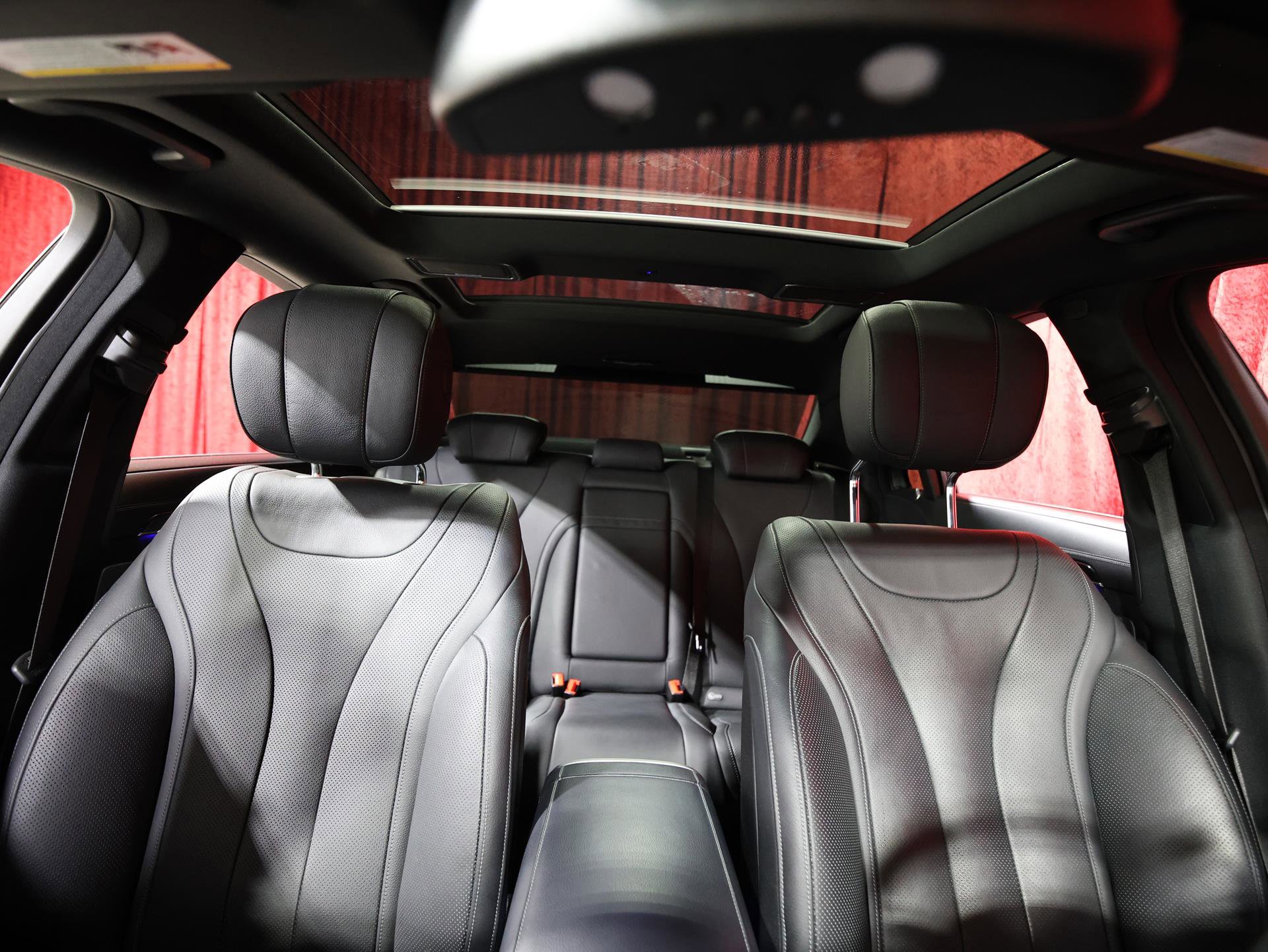 Used 2016 Mercedes-Benz S 550 4MATIC Sedan image 32