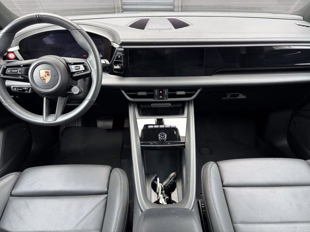 Used 2024 Porsche Macan 4 Electric image 18