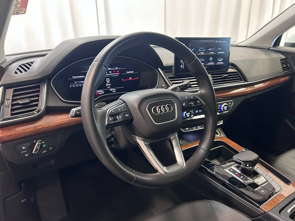 Used 2022 Audi Q5 2.0T Premium Plus AWD/4WD image 2
