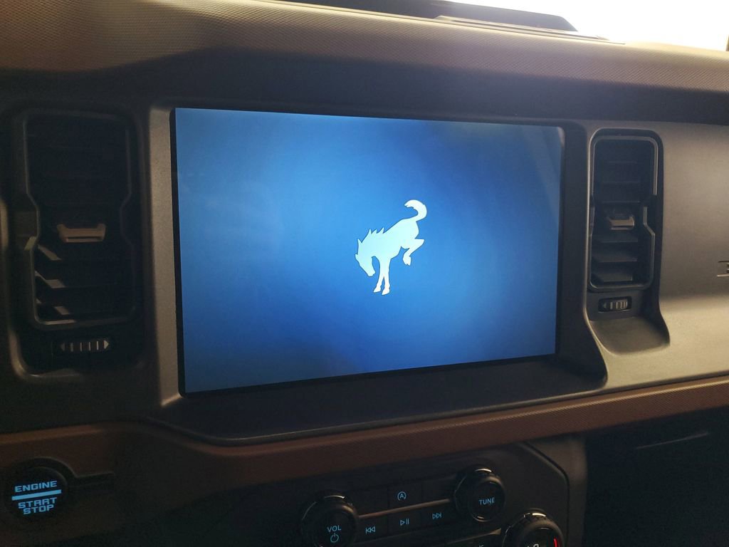 Used 2024 Ford Bronco Outer Banks image 19