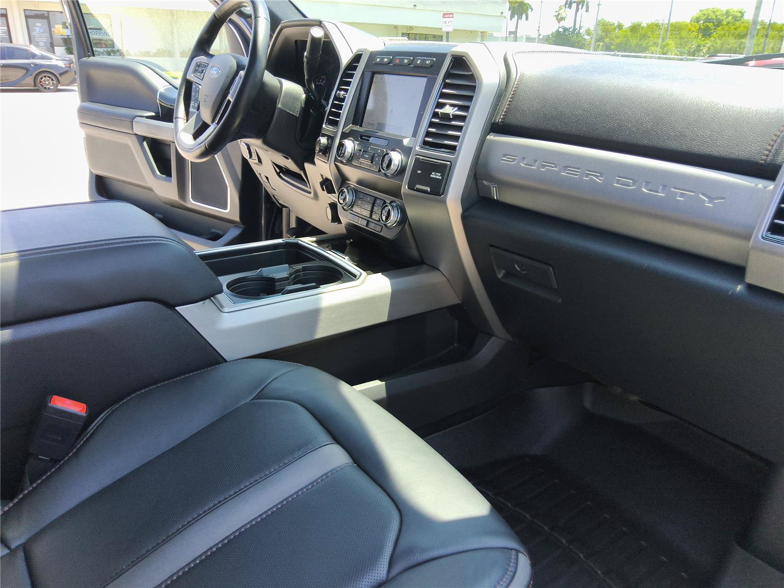 Used 2021 Ford F250 Platinum w/ FX4 Off-Road Package AWD/4WD image 25