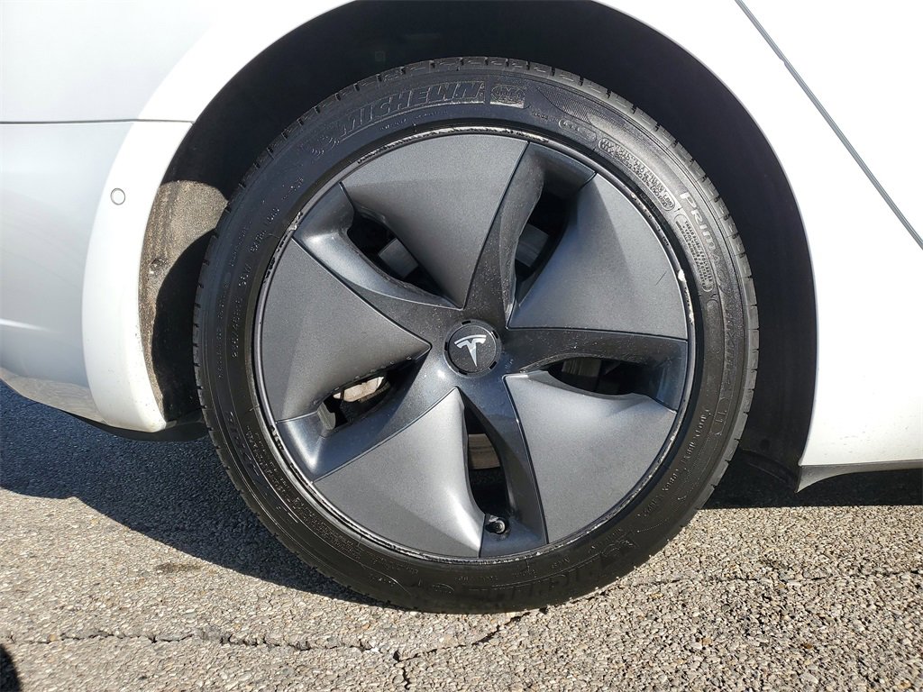 Used 2018 Tesla Model 3 Long Range image 6