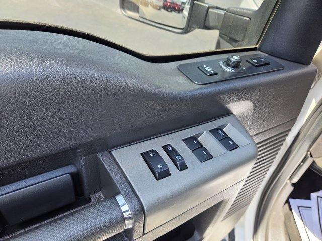 Used 2011 Ford F350 Lariat w/ Lariat Ultimate Pkg AWD/4WD image 35
