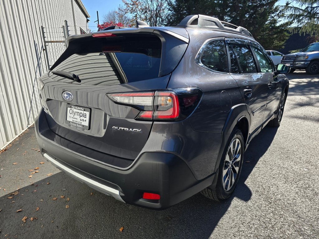 Used 2025 Subaru Outback Limited AWD/4WD image 4