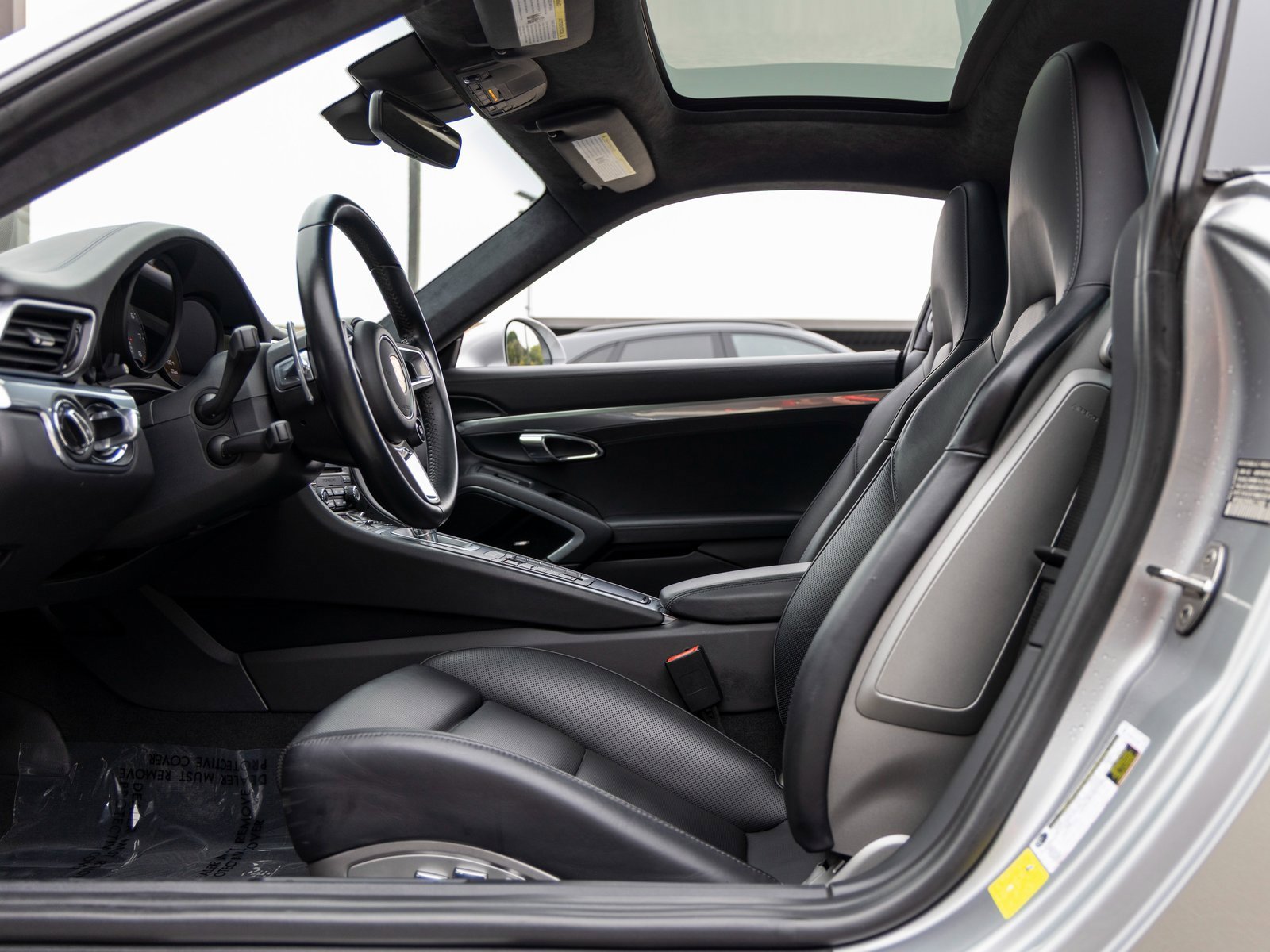 Certified 2017 Porsche 911 Carrera 4S image 27