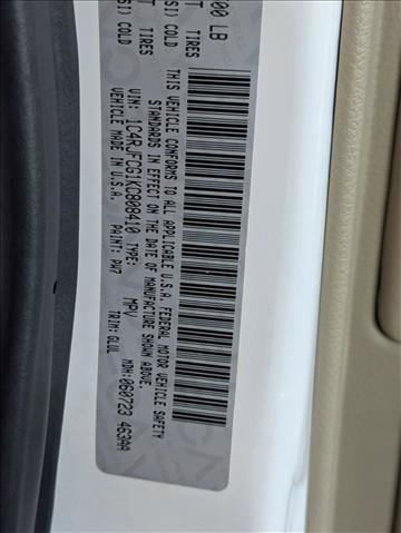 Used 2019 Jeep Grand Cherokee Overland AWD/4WD image 24