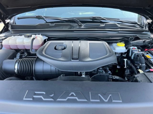 Used 2025 RAM 1500 Big Horn AWD/4WD image 35
