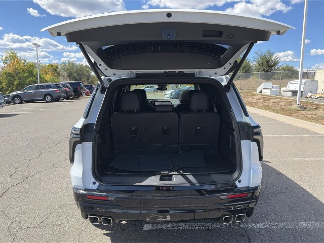 Used 2026 Chevrolet Traverse RS w/ LPO, Floor Liner Package AWD/4WD image 34