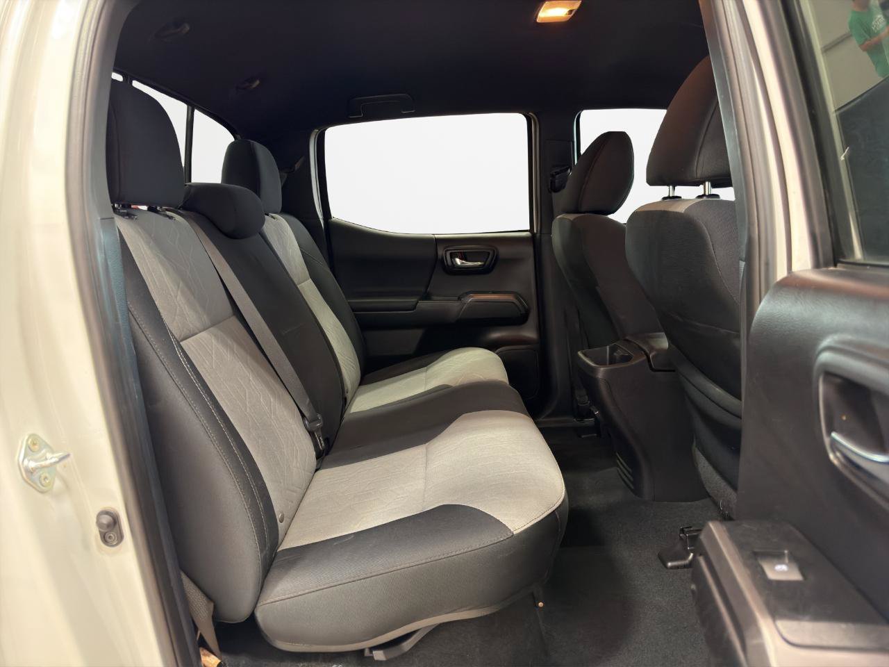 Used 2021 Toyota Tacoma TRD Off-Road w/ Technology Package AWD/4WD image 26