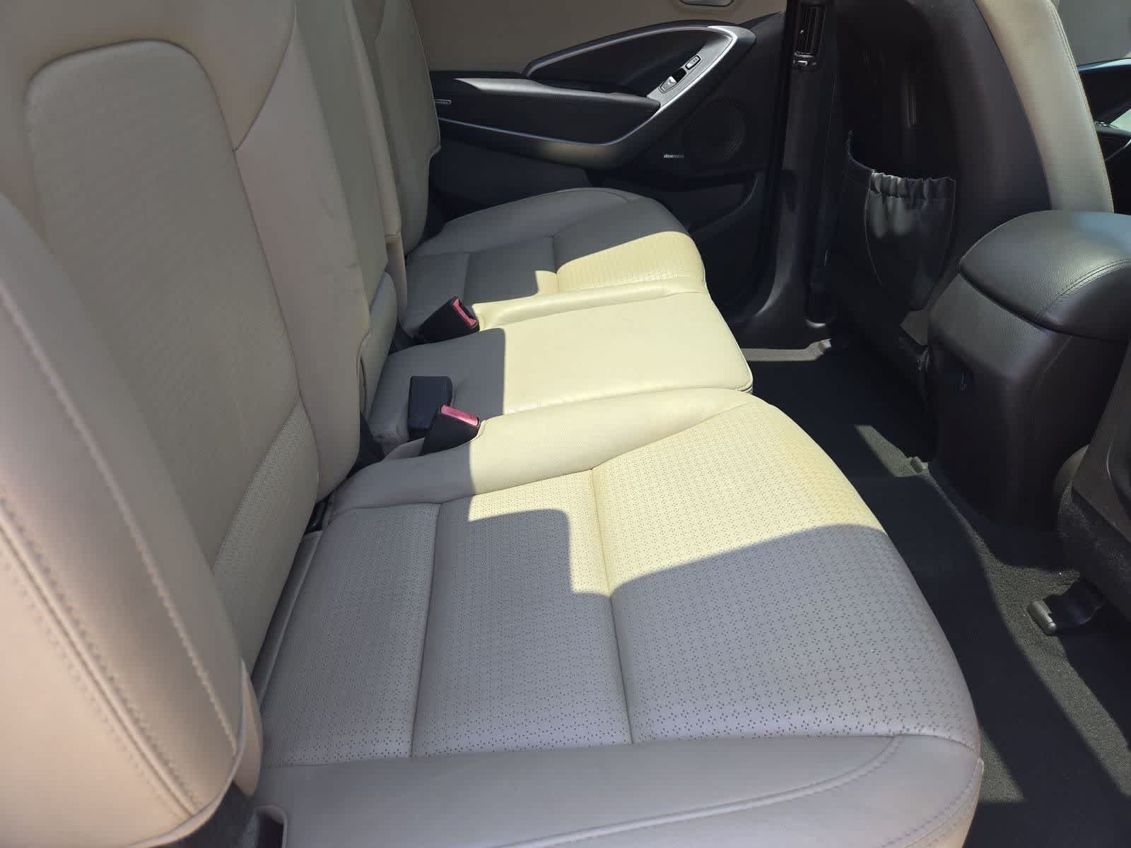 Used 2014 Hyundai Santa Fe GLS FWD image 36