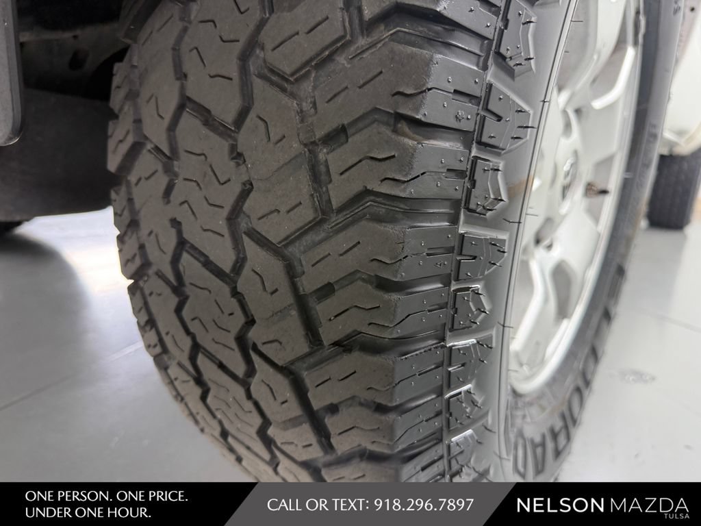 Used 2015 Toyota Tacoma 4x4 Double Cab w/ TRD Off-Road Package image 10