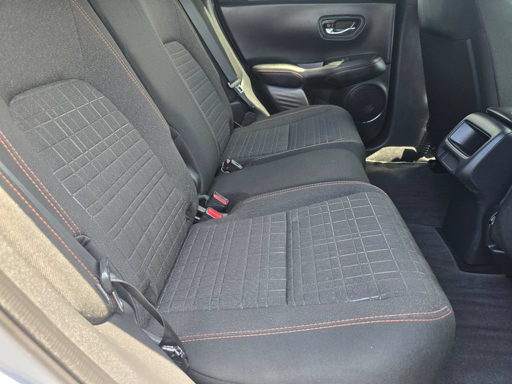Used 2025 Honda HR-V Sport image 14