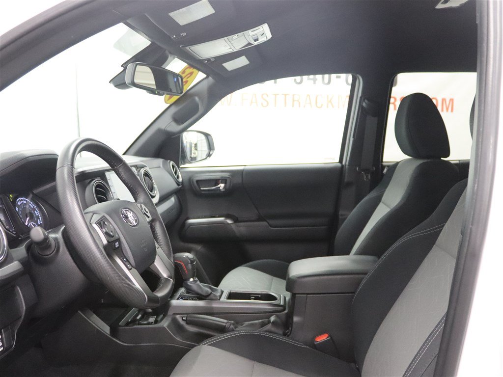 Used 2023 Toyota Tacoma TRD Sport AWD/4WD image 16