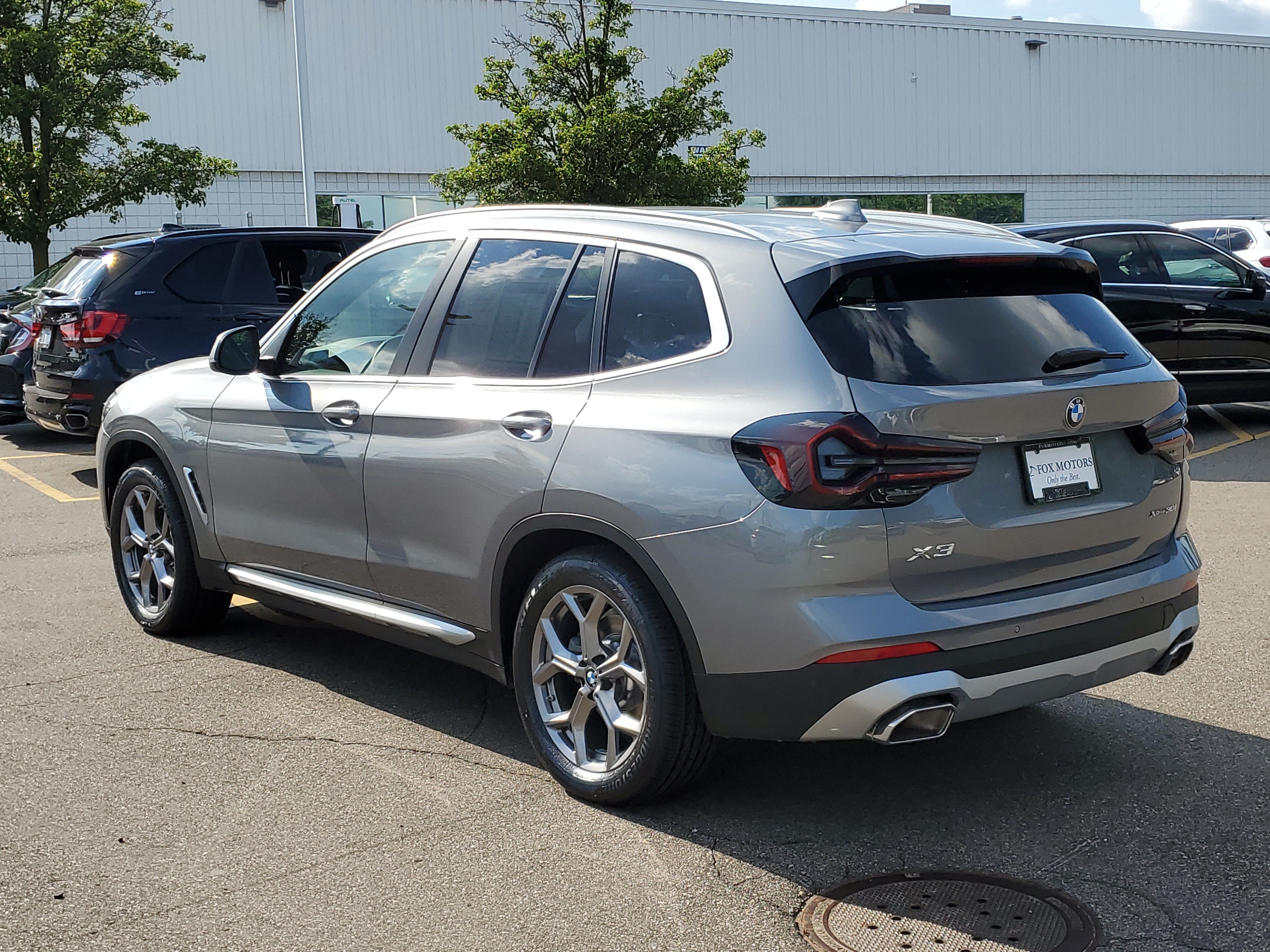 Used 2023 BMW X3 xDrive30i w/ Convenience Package AWD/4WD image 4