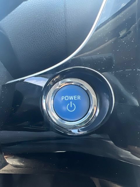 Used 2017 Toyota Prius Four w/ Advanced Technology Package FWD image 14